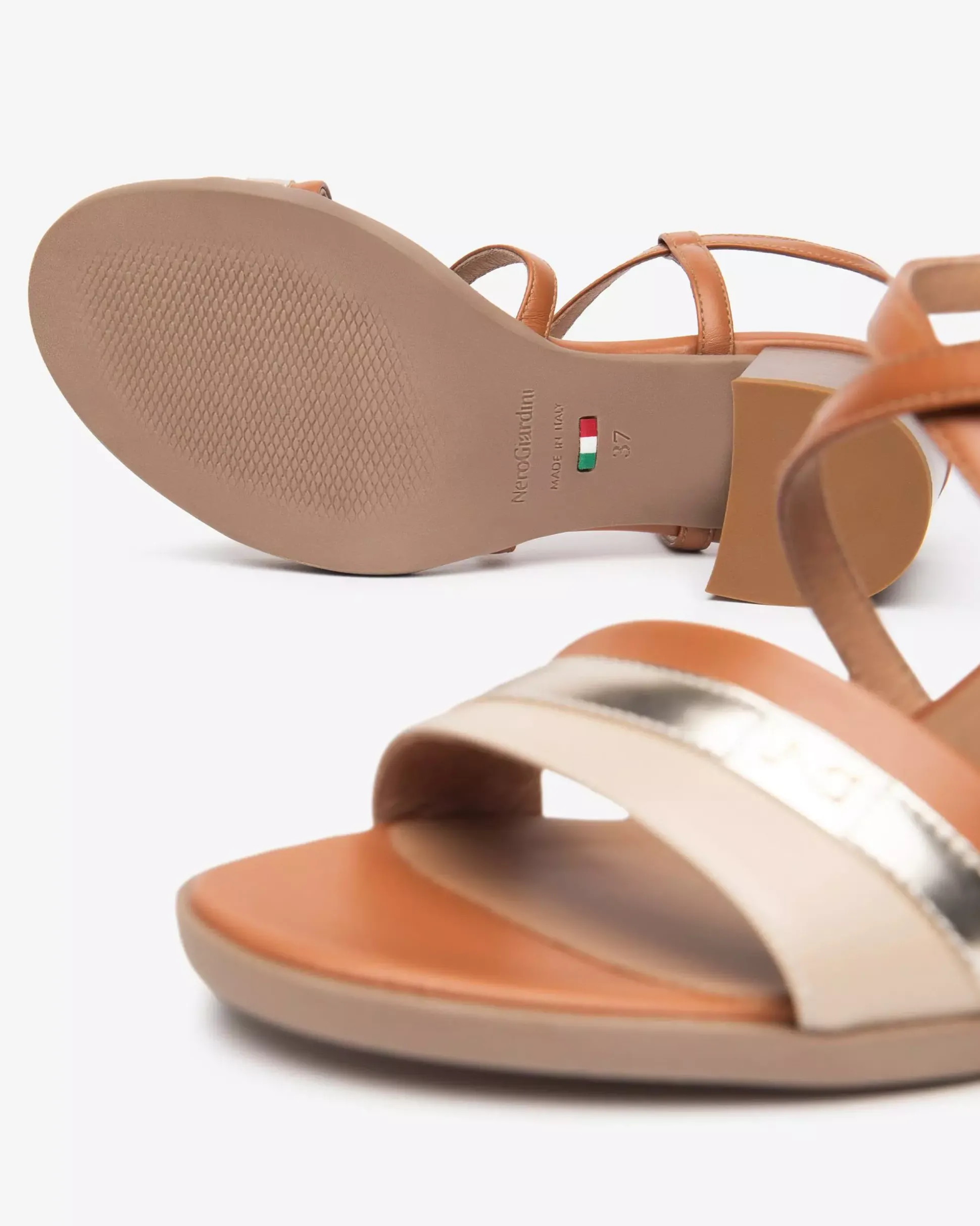 Sandali Donna in Pelle e Materiale Tecnico