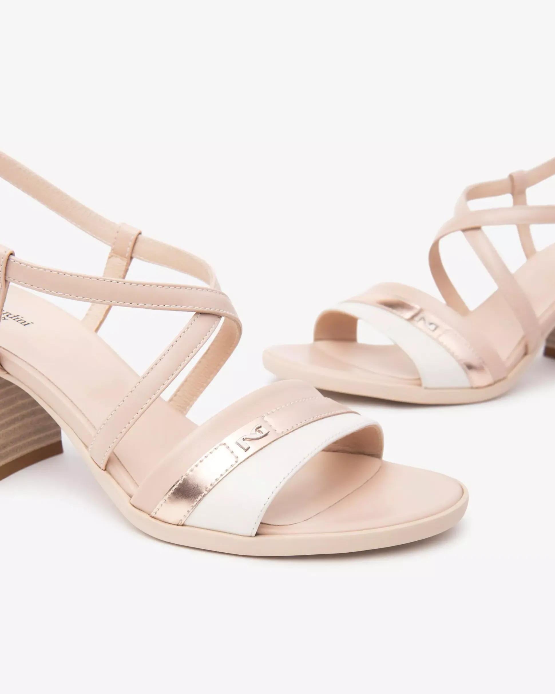 Sandali Donna in Pelle e Materiale Tecnico