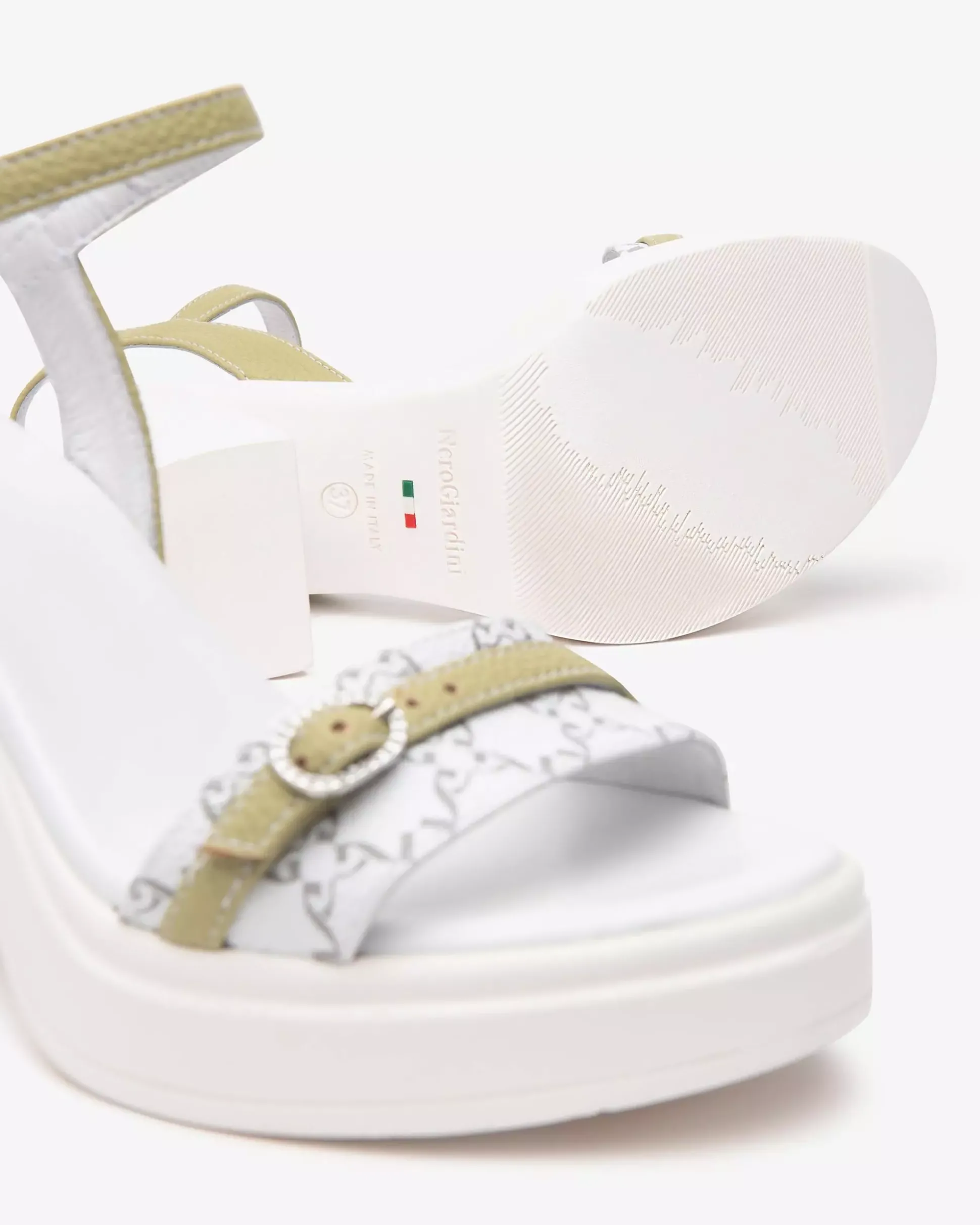 Sandali Donna in Pelle e Materiale Tecnico
