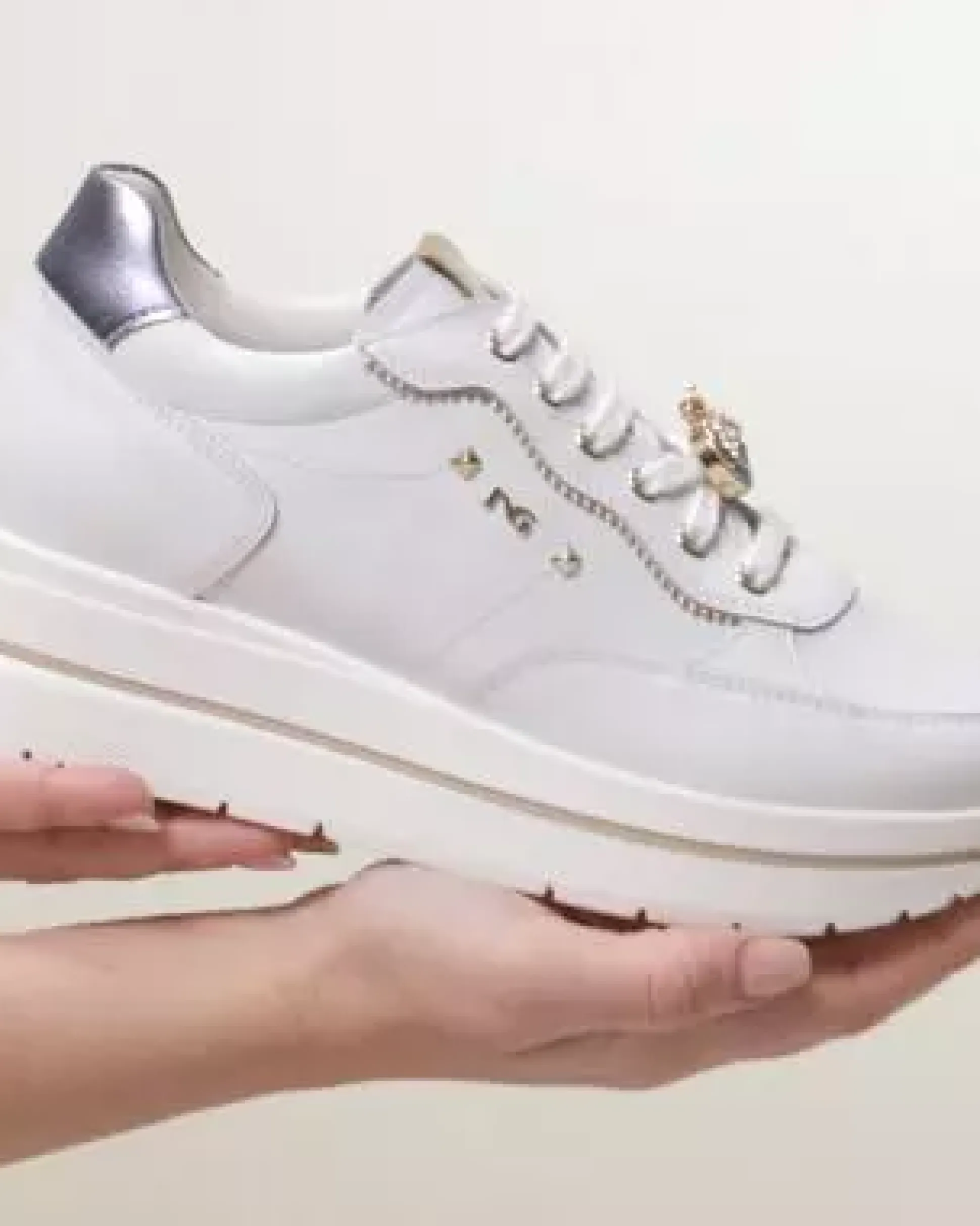 Sneakers Donna in Pelle e Materiale Tecnico