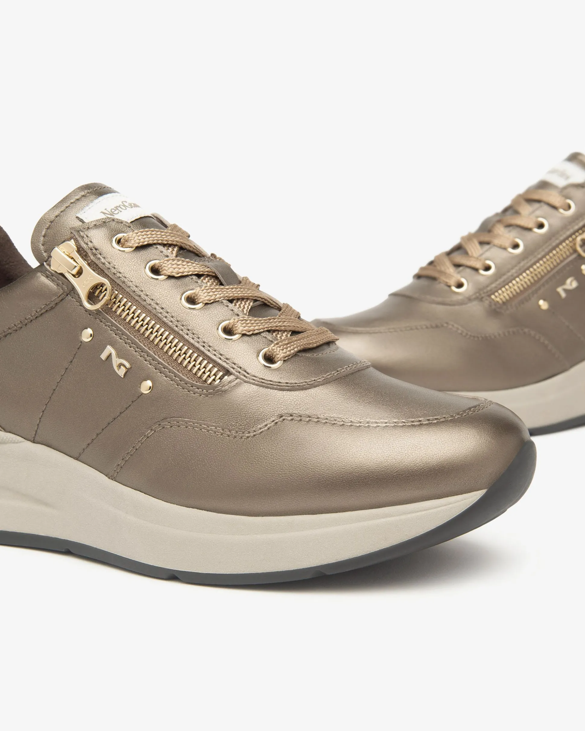 Sneakers Donna in Pelle e Materiale Tecnico