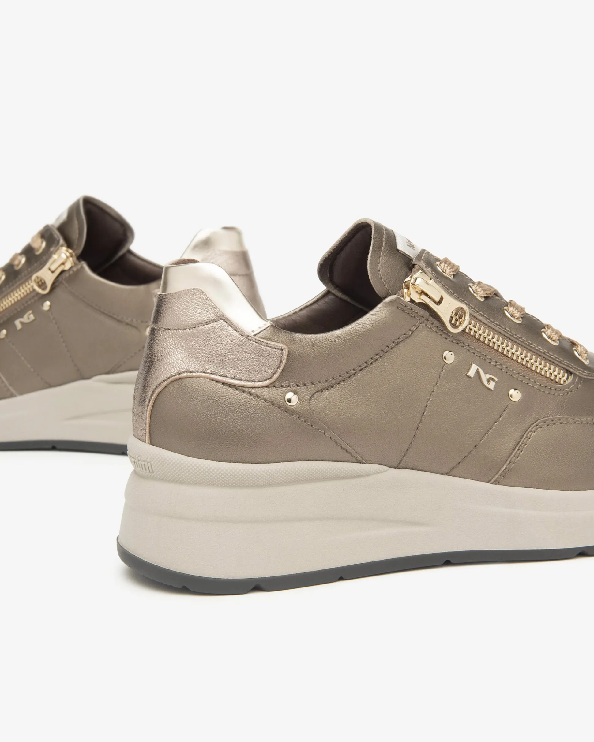 Sneakers Donna in Pelle e Materiale Tecnico