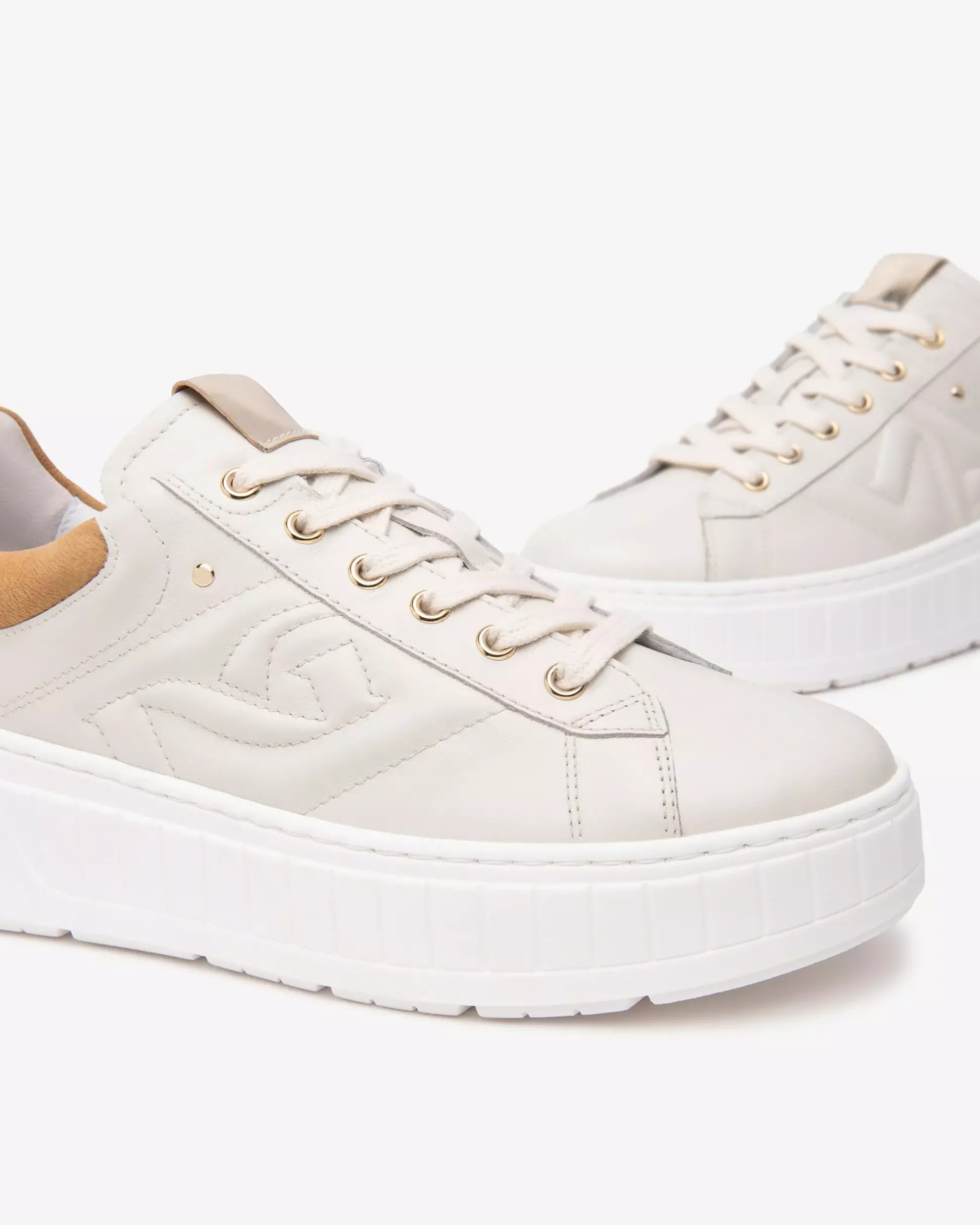 Sneakers Donna in Pelle e Materiale Tecnico