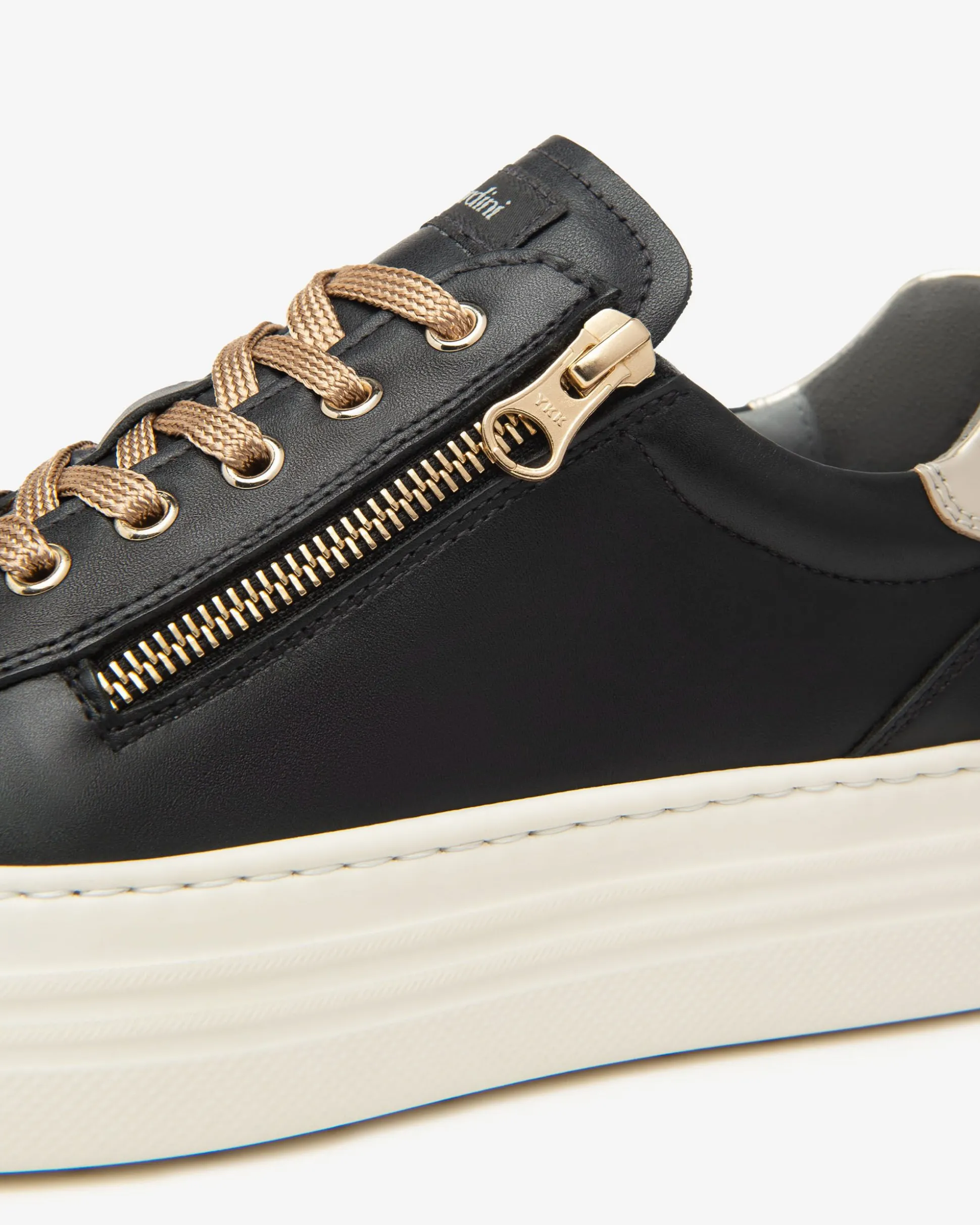 Sneakers Donna in Pelle e Materiale Tecnico