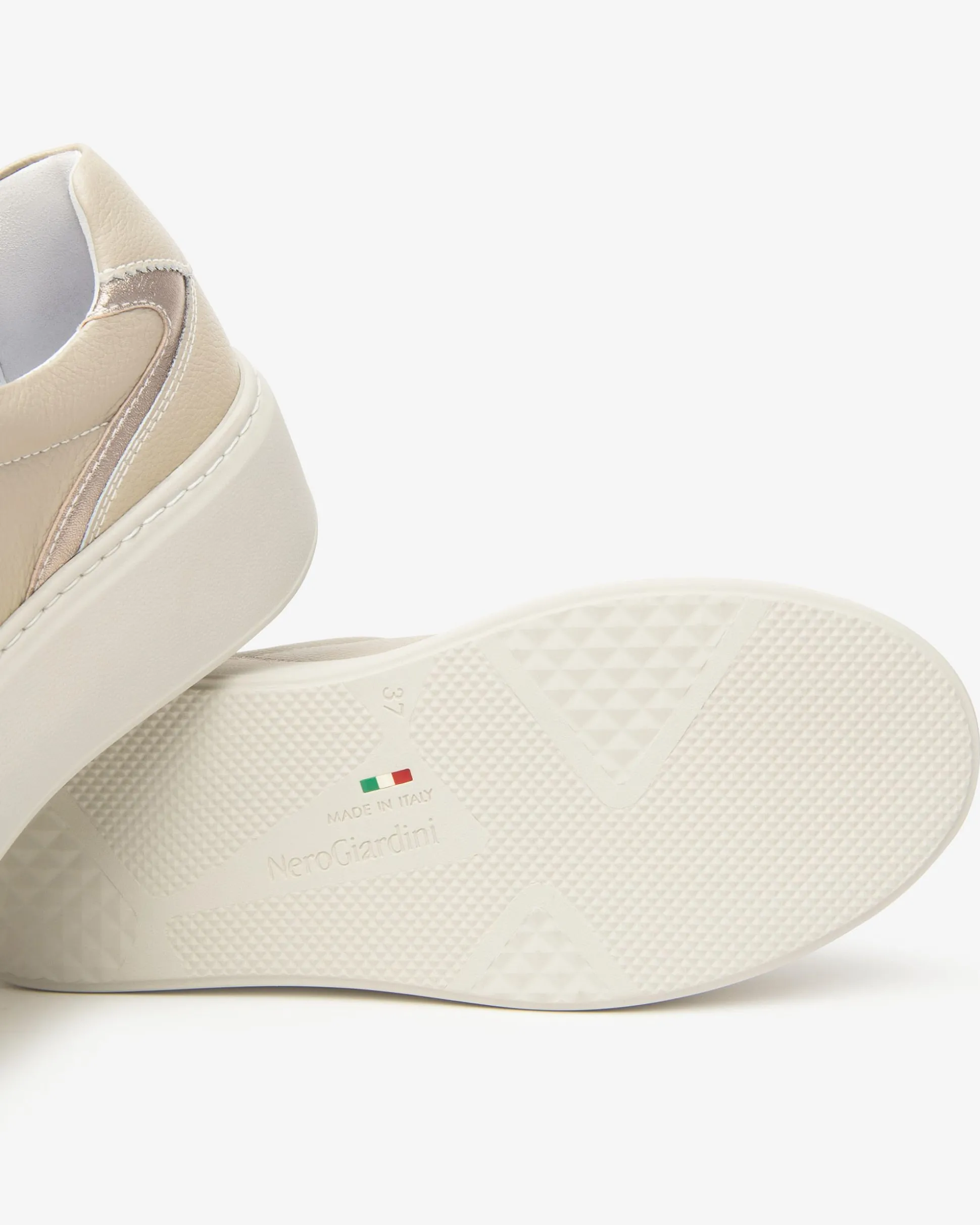 Sneakers Donna in Pelle e Materiale Tecnico