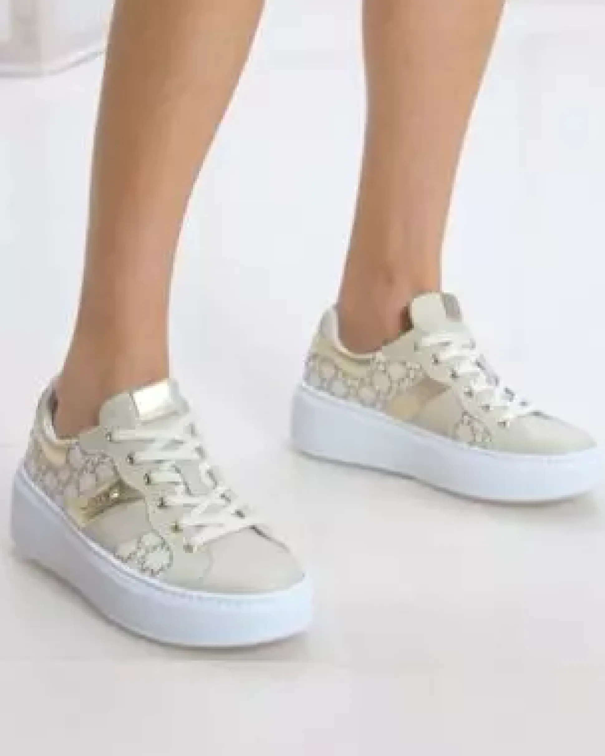 Sneakers Donna in Pelle e Materiale Tecnico