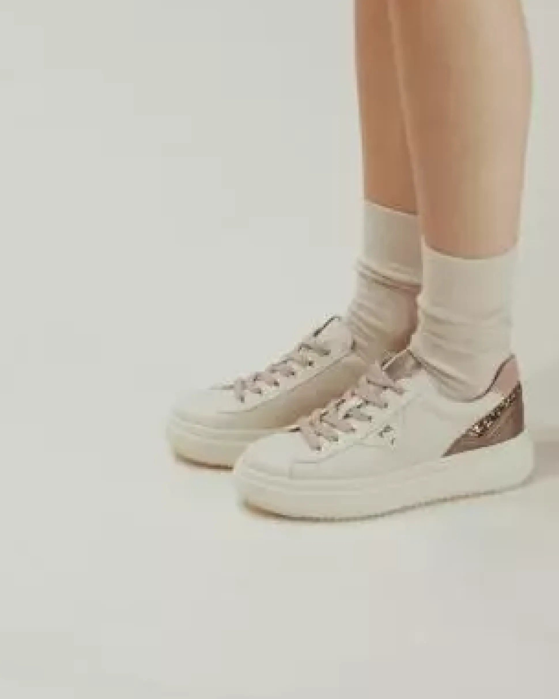 Sneakers Donna in Pelle, Suede e Materiale Tecnico