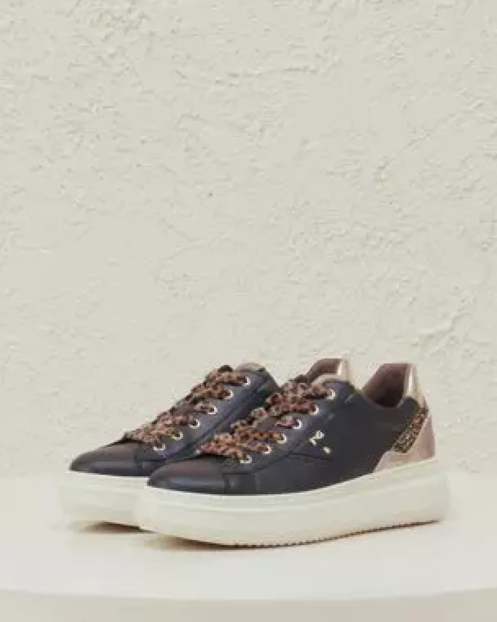 Sneakers Donna in Pelle, Suede e Materiale Tecnico