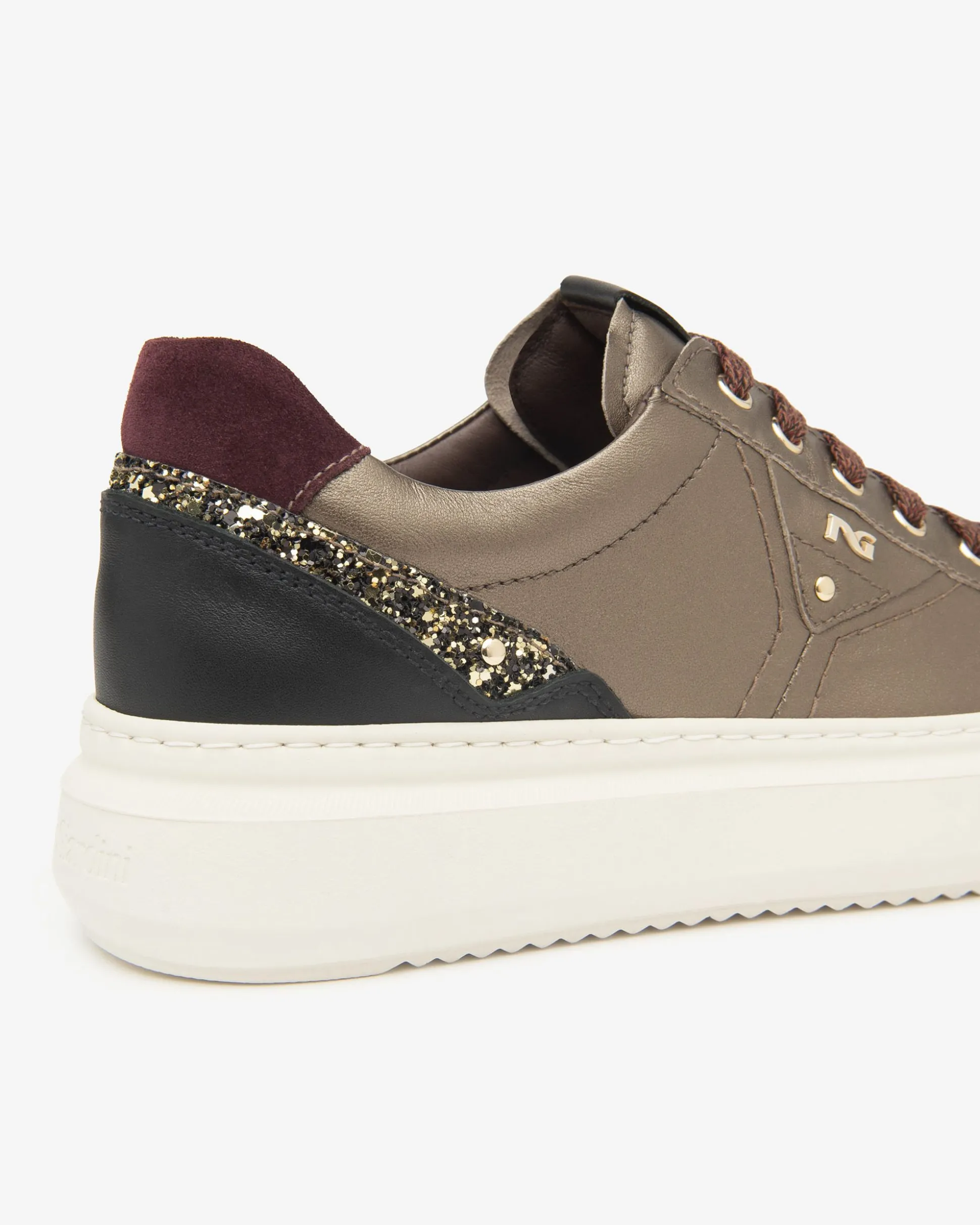 Sneakers Donna in Pelle, Suede e Materiale Tecnico