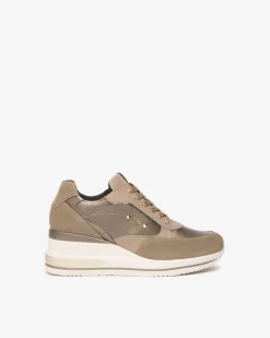 Sneakers Donna in Suede,Vernice, Pelle e Materiale Tecnico