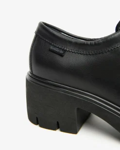 Stringate Donna in Pelle